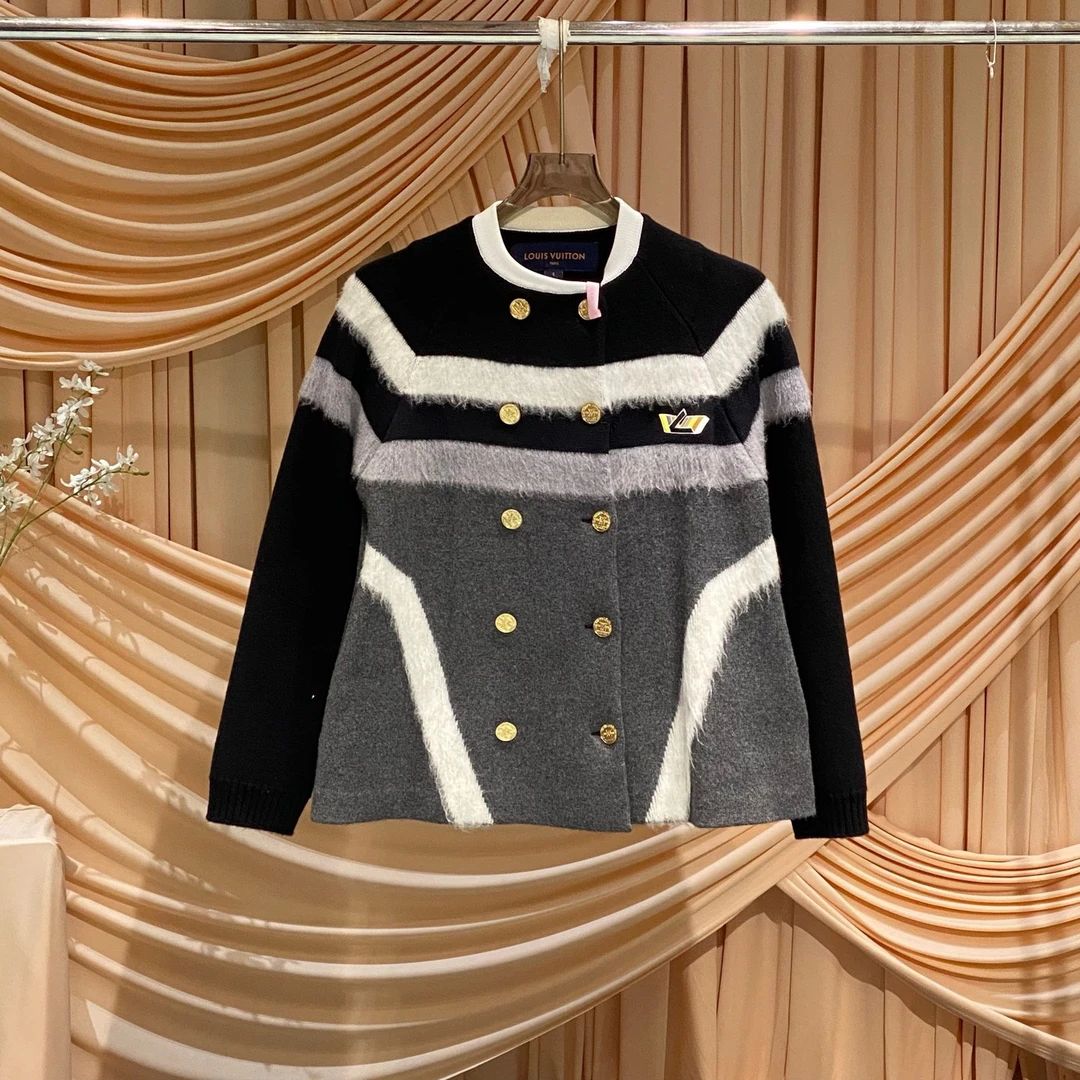 99新 LouisVuitton/路易威登 双排金扣针织羊毛外套/s码/38283