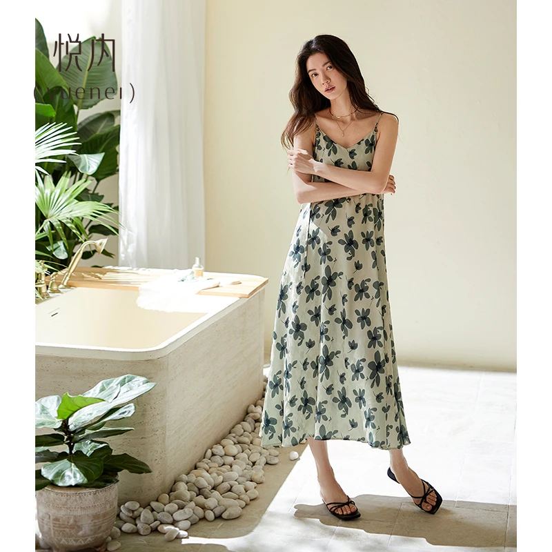 悦内带胸垫睡裙女睡衣夏季夏天冰丝吊带背心大码仿真丝绸休闲长裙