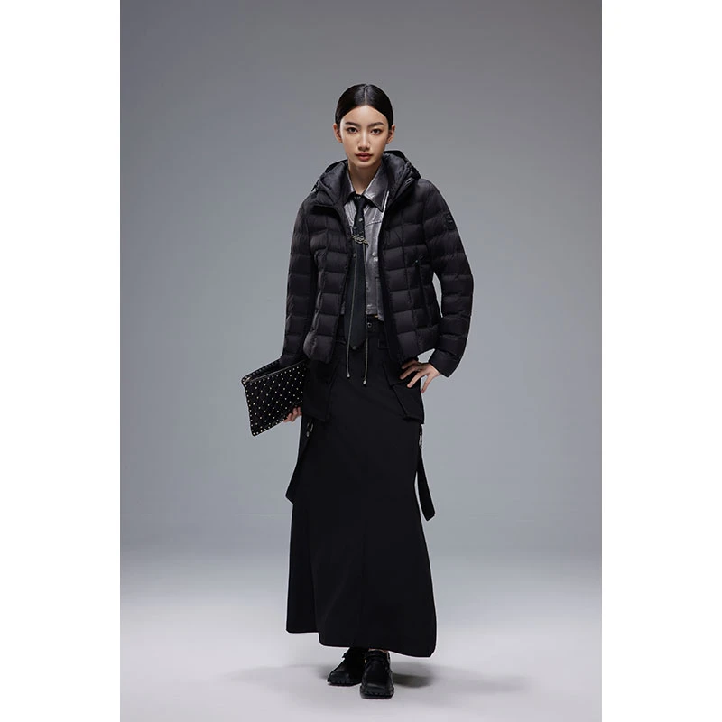 【艺洋 ┃ Xyra Yasi 】新款高端定制商场同款轻薄鹅绒服 D66662923