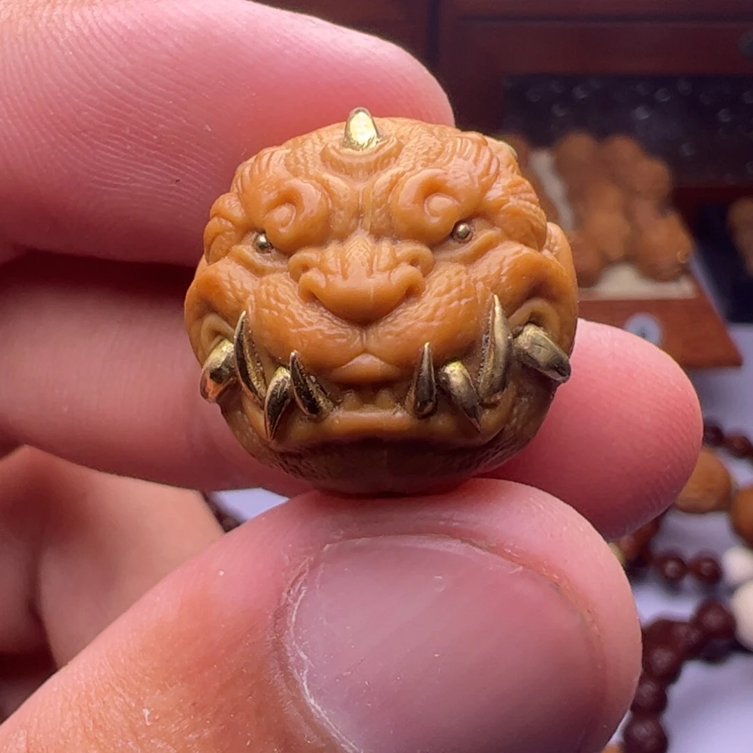吊坠猴头核桃精工满镶嵌吞金兽