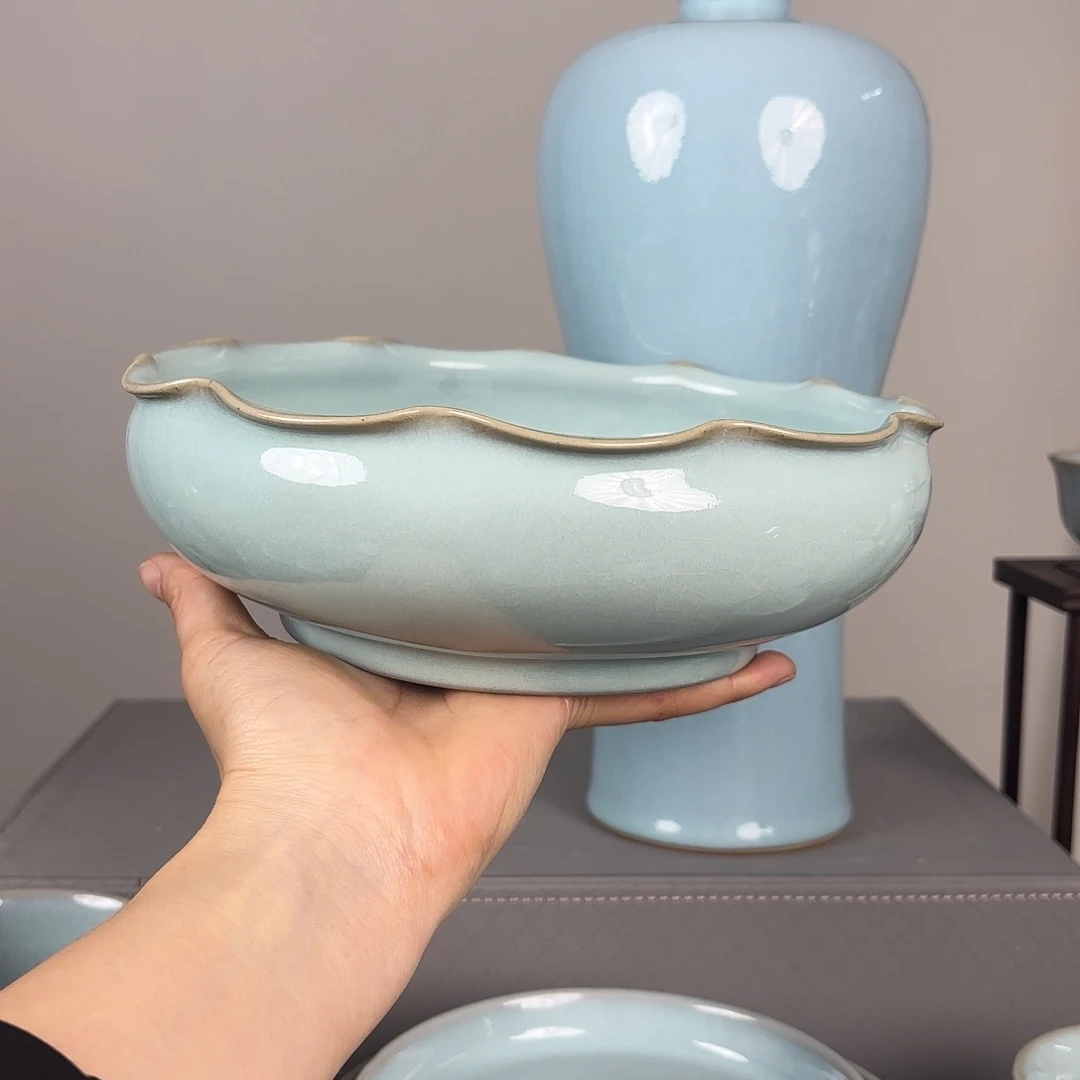 其他汝窑天青釉大号花口茶洗微瑕孤品