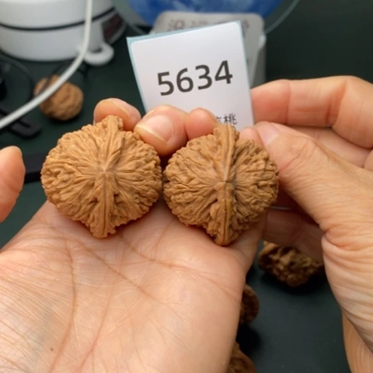 把件文玩核桃39南疆石5634
