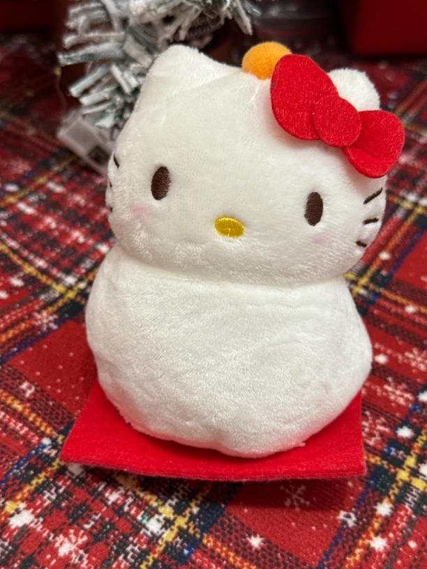小饼干专拍雪人kitty公仔