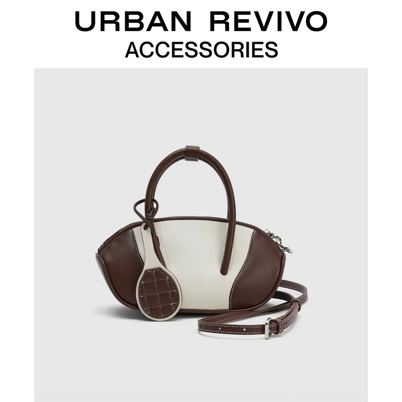 URBAN REVIVO2025秋季新款女士时髦挂饰手提斜挎包UAYB50054