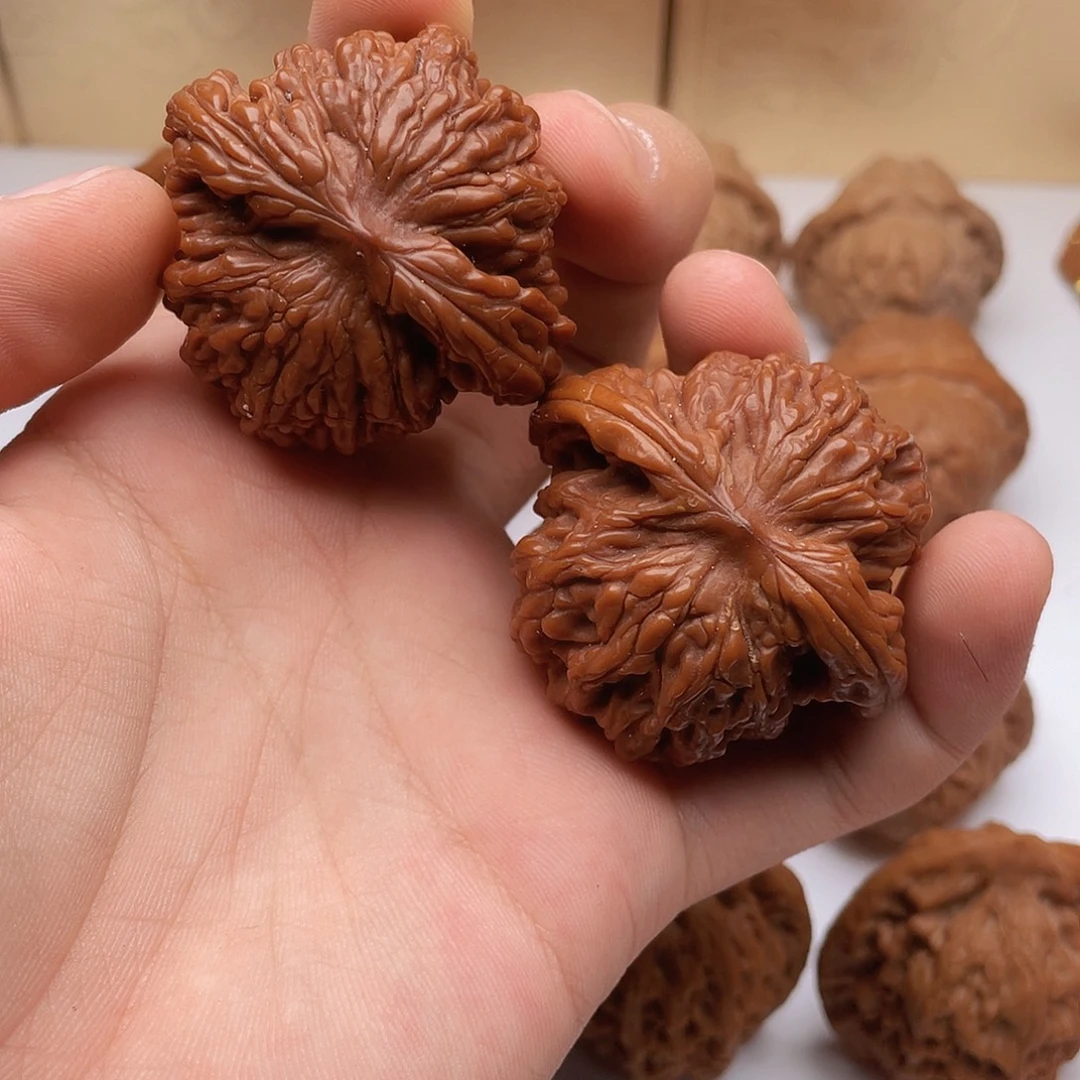 吊坠文玩核桃元宝南瓜血麒麟