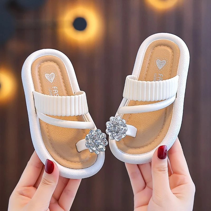 女童拖鞋洋气公主软底时尚女孩网红外穿儿童沙滩防滑凉拖鞋高颜值