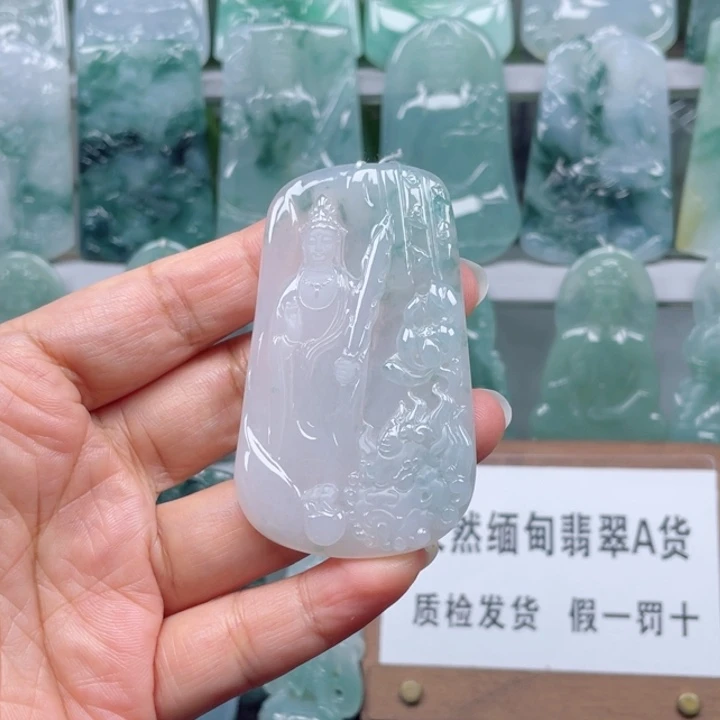 颈饰未镶嵌翡翠文殊菩萨