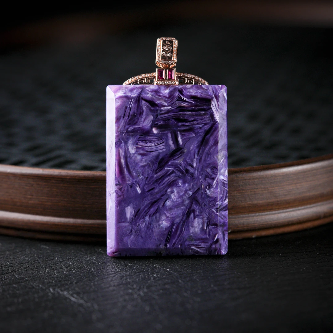 【诗蓉】紫薇·典藏级紫龙晶18K金无事牌AD3062尺寸约51*36*7.8