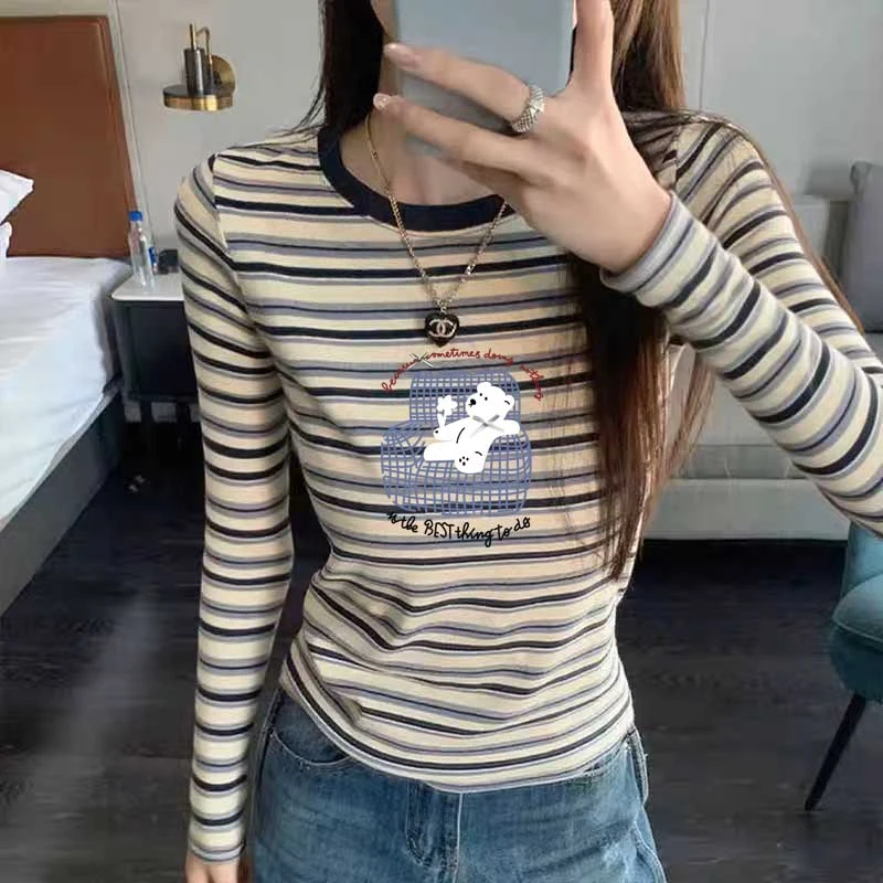 2025新款拼色条纹正肩长袖t恤女设计感小众简约上衣打底衫秋冬季