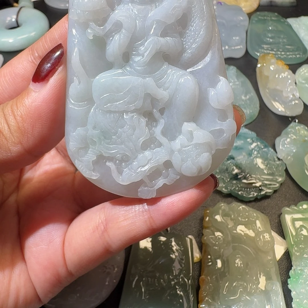 翡翠未镶嵌吊坠(赠链)