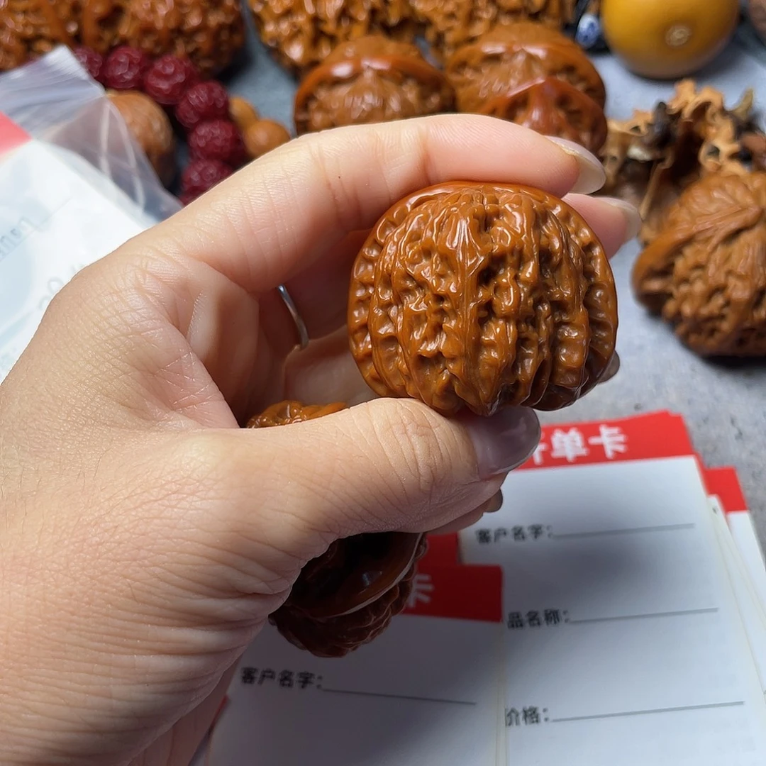 吊坠文玩核桃白狮