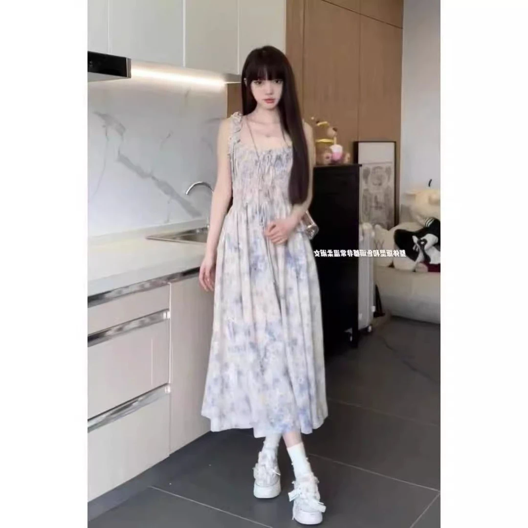氧气女友 2025新款碎花茶歇法式连衣裙无袖蓝色连衣裙小清新外穿