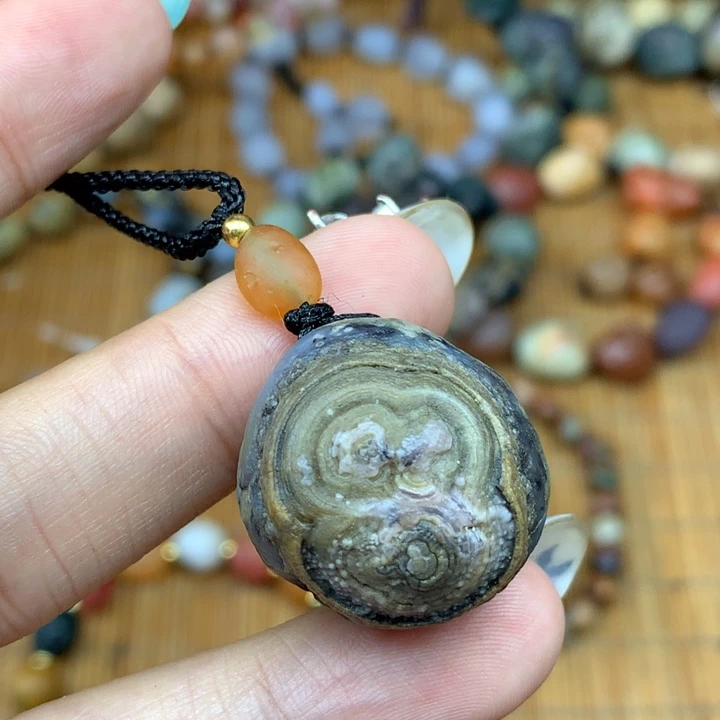 玛瑙/玉髓未镶嵌珠宝半成品