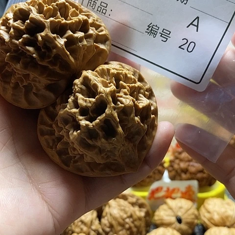 何***璧把件桃核自产自销……