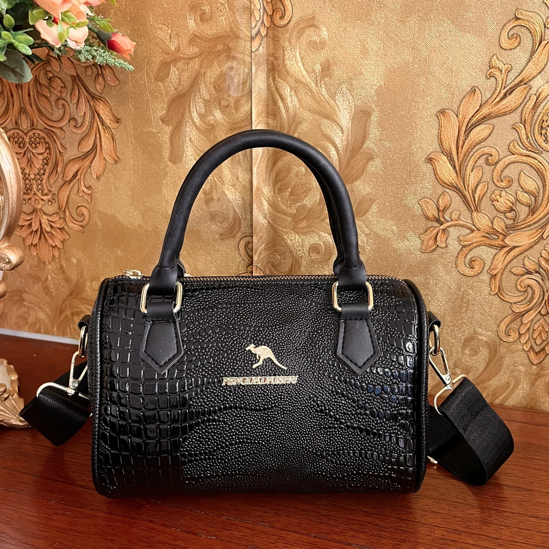 【现货现发】T新款时尚百搭潮流手提枕头包