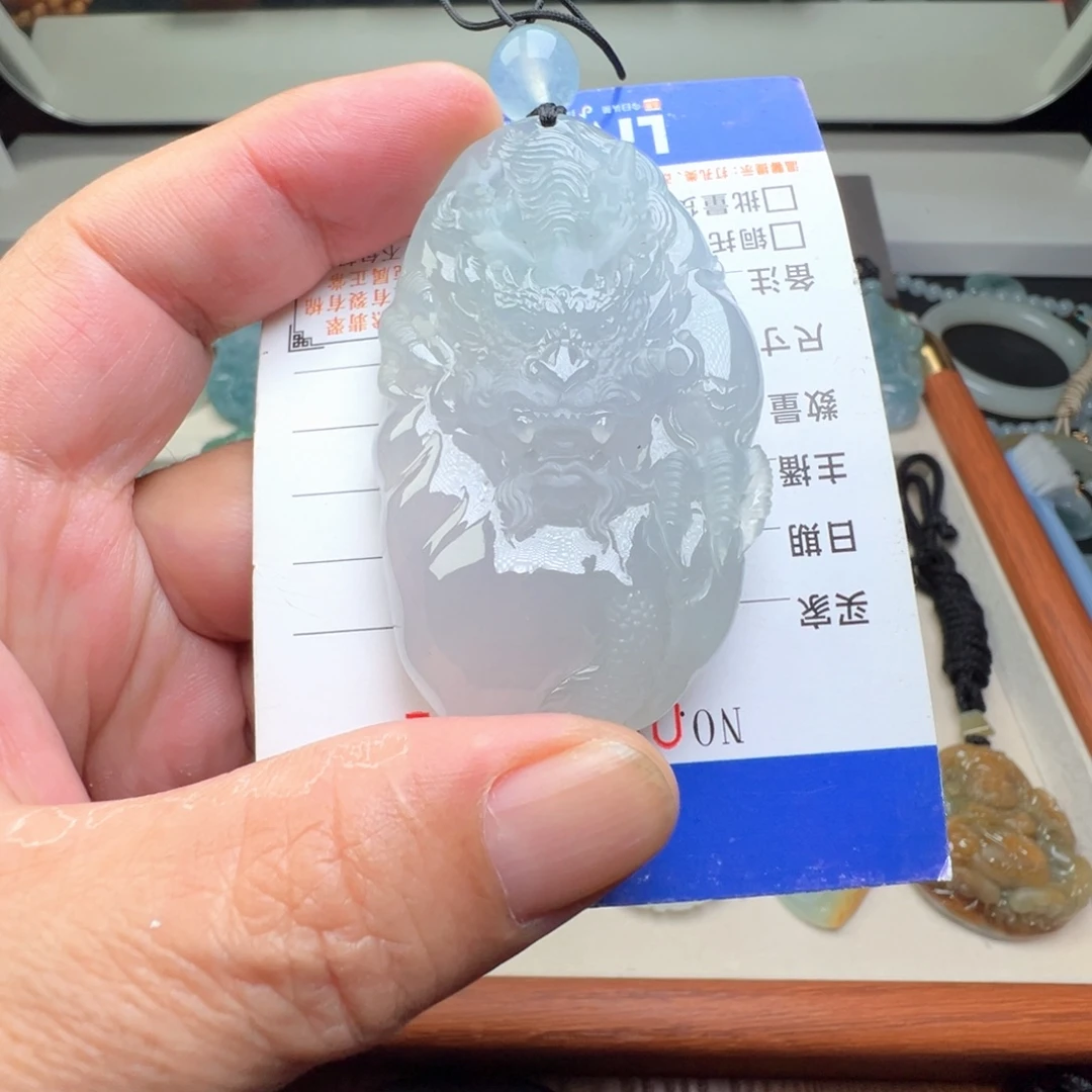 翡翠未镶嵌颈饰缅甸翡翠