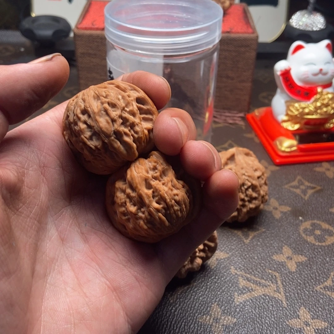 吊坠文玩核桃山地磨