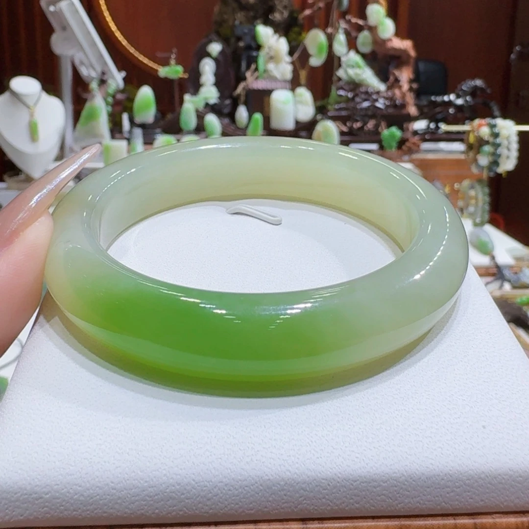 和田玉（翠青玉）手镯未镶嵌翠青5556