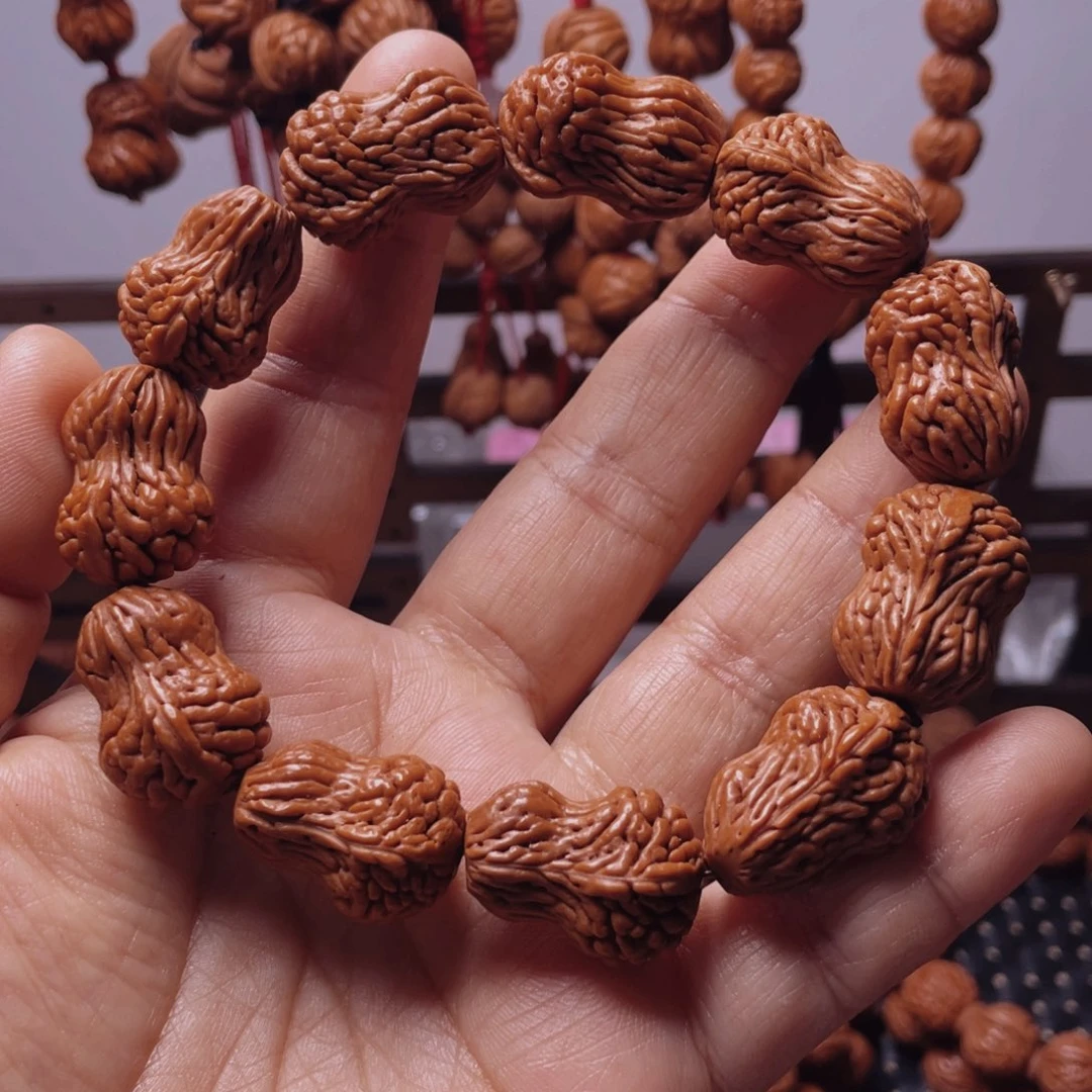 木质类龙纹桃枭手串