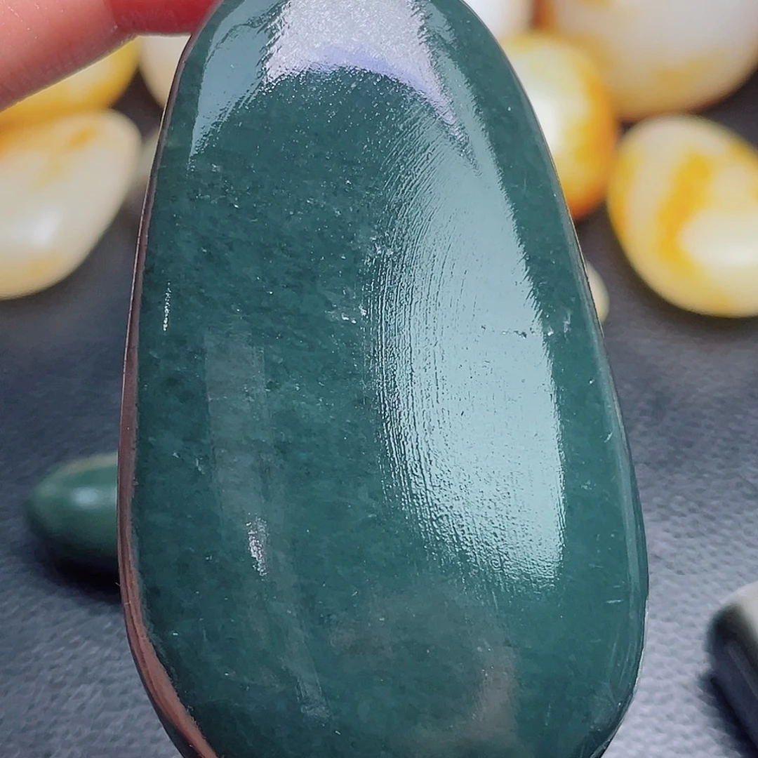 和田玉未镶嵌珠宝奇石