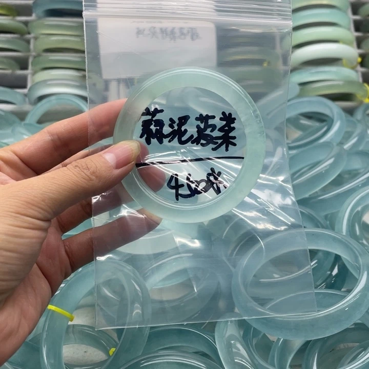 蒜***菜未镶嵌蛇纹石玉手镯