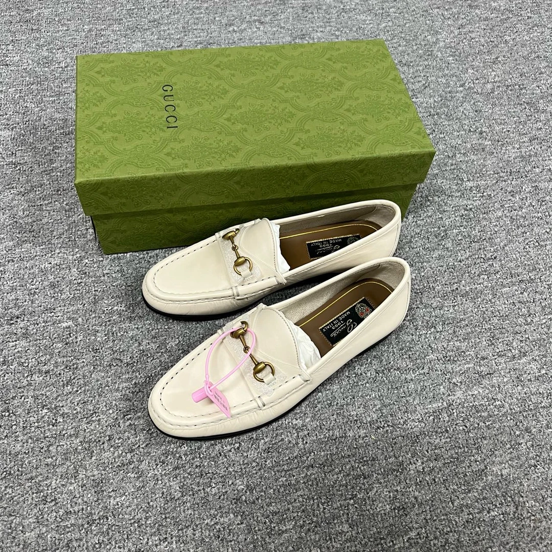99新 GUCCI/古驰 gucci皮鞋36.5码
