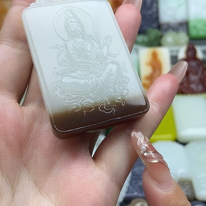 颈饰未镶嵌和田玉