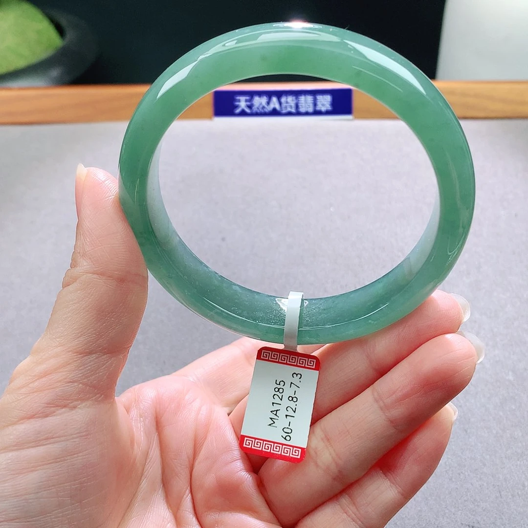 未镶嵌手镯翡翠天然翡翠手镯a货
