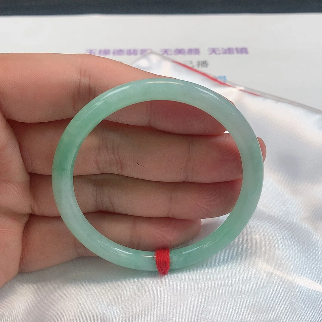 翡翠手镯（圆镯）未镶嵌311号