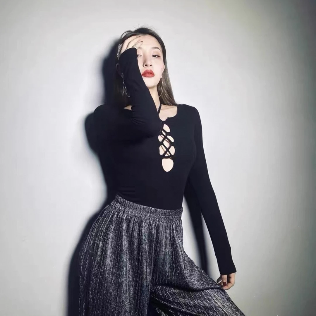 五折款式修身爵士连体衣