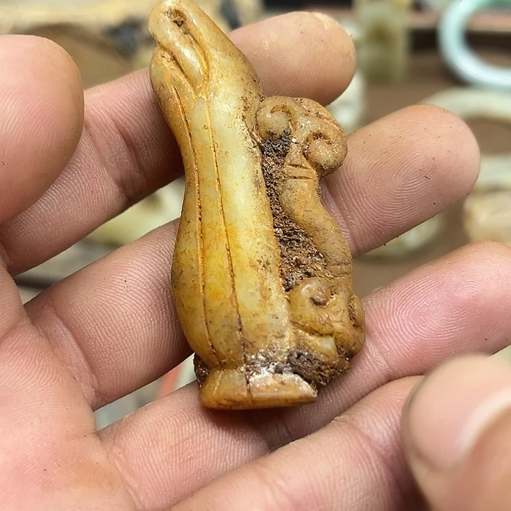 和田玉（糖玉）未镶嵌挂件