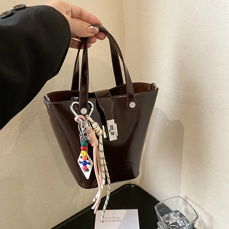 【轻奢水桶包】小众复古百搭洋气水桶形包包简约通勤单肩手提包1585