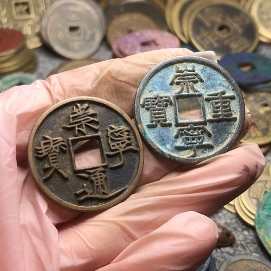 汤***松铜现代仿制工艺品