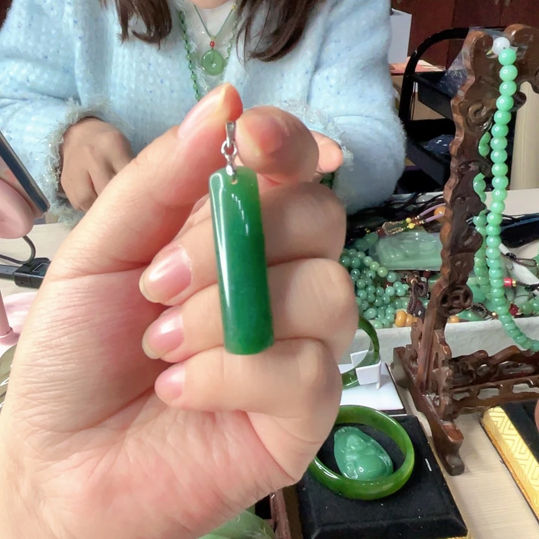 密玉（石英质玉）未镶嵌颈饰