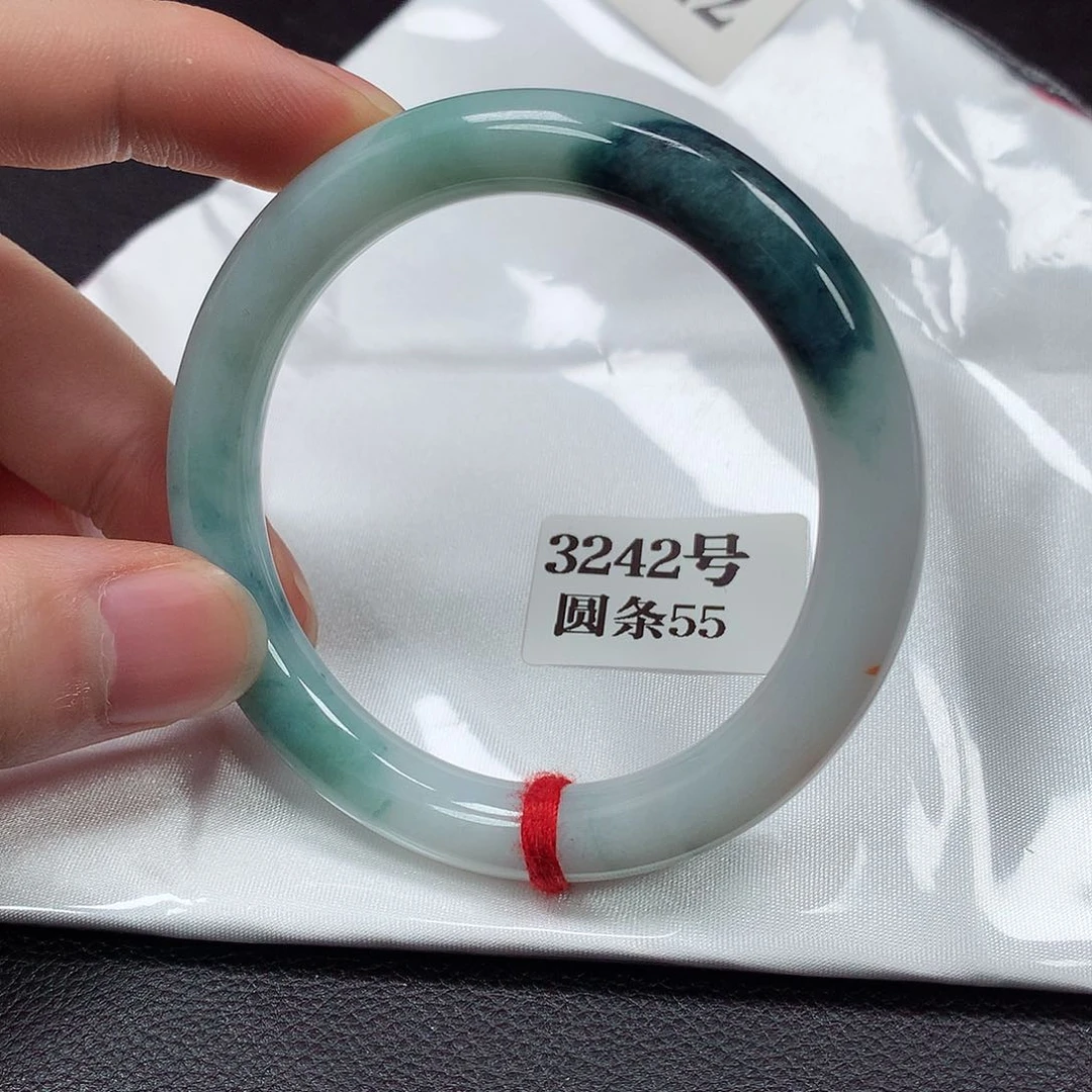 翡翠手镯未镶嵌3242号