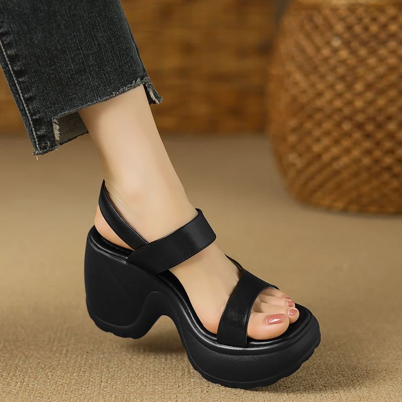 10厘米高跟罗马凉鞋女夏季真皮一字带露趾坡跟厚底松糕凉鞋不累脚