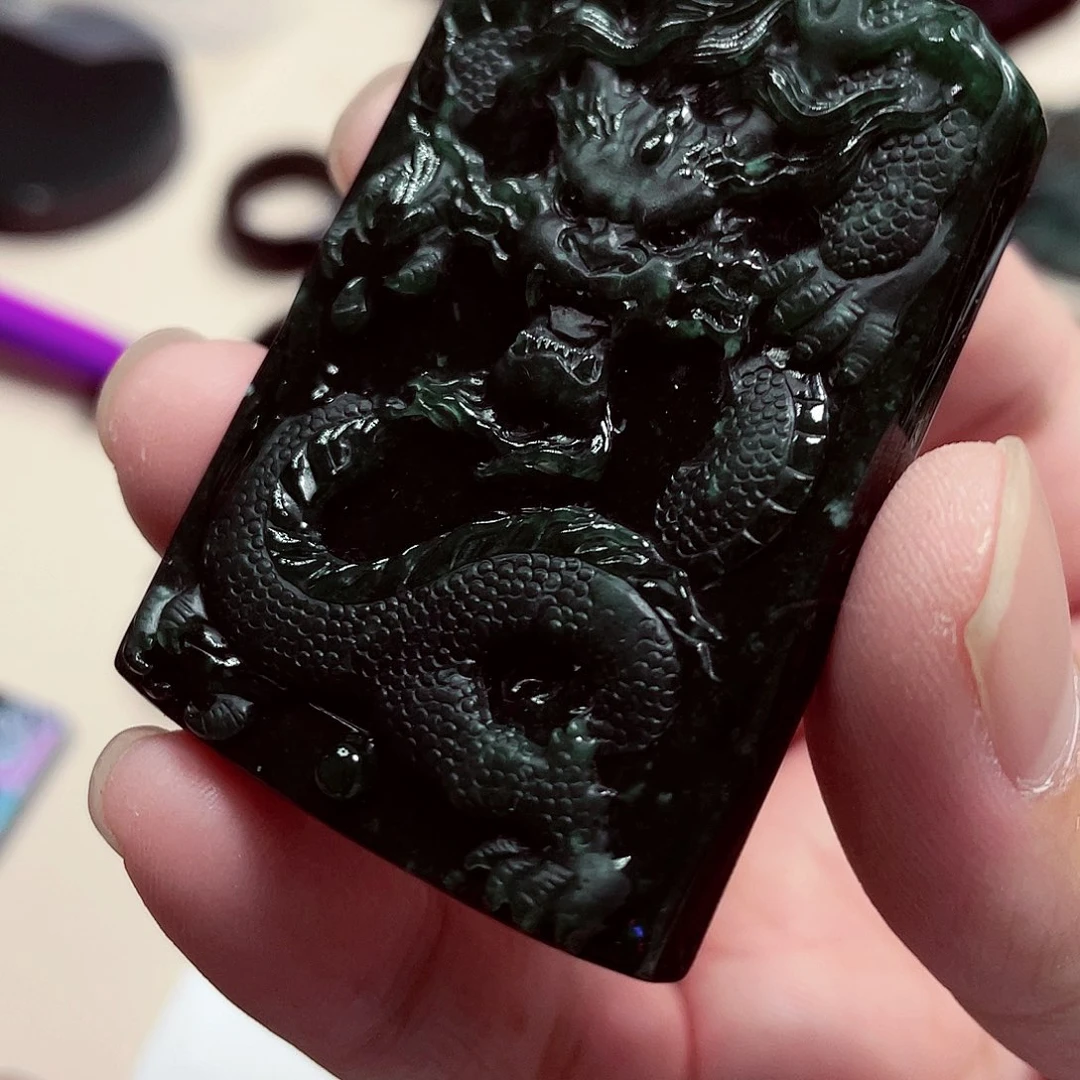 翡翠未镶嵌颈饰先鉴后发一物一证