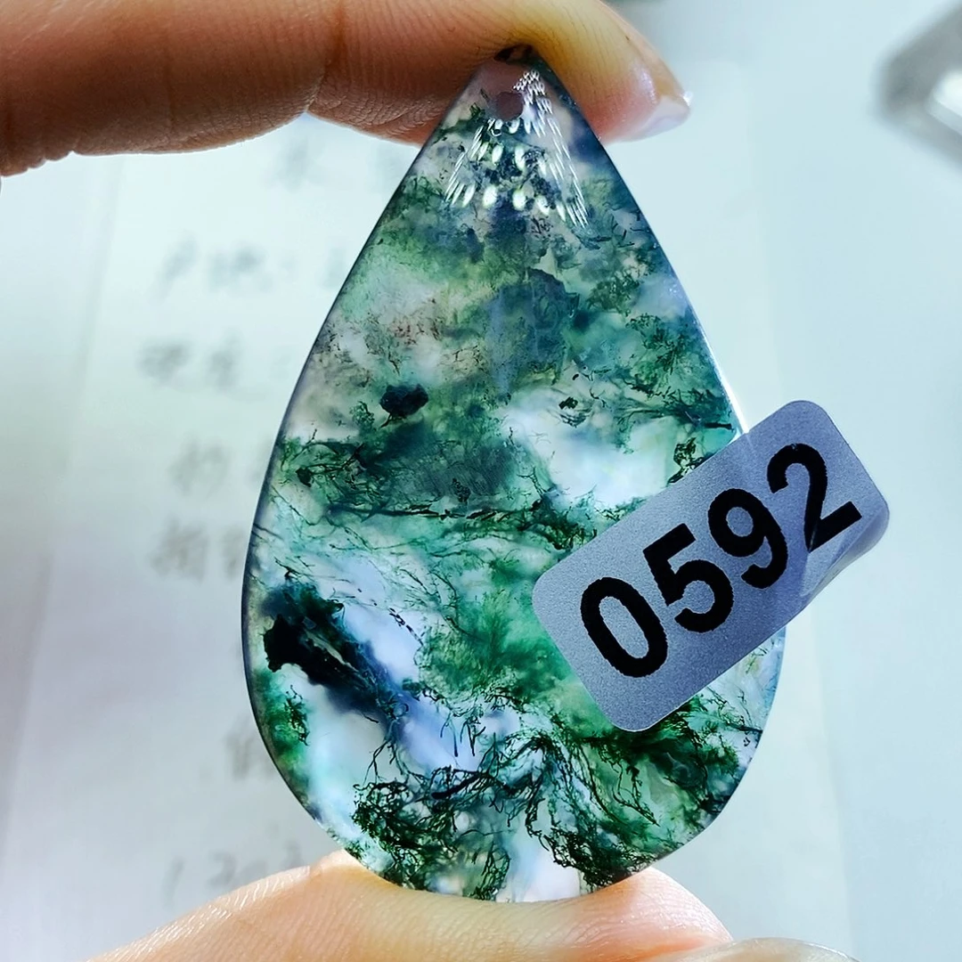 未镶嵌颈饰玛瑙/玉髓d****o