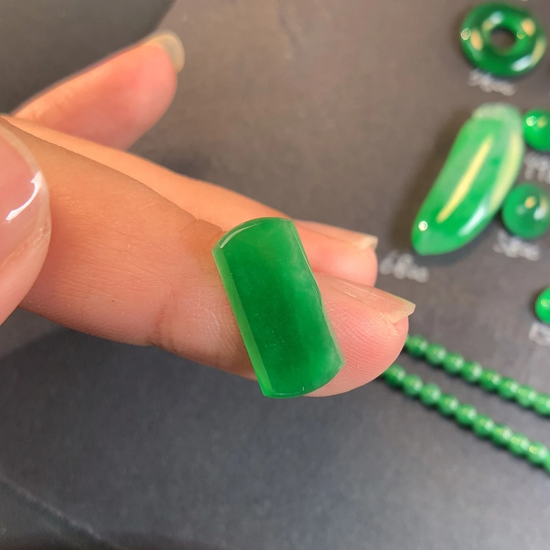 翡翠散珠16.5-8.04-1.7