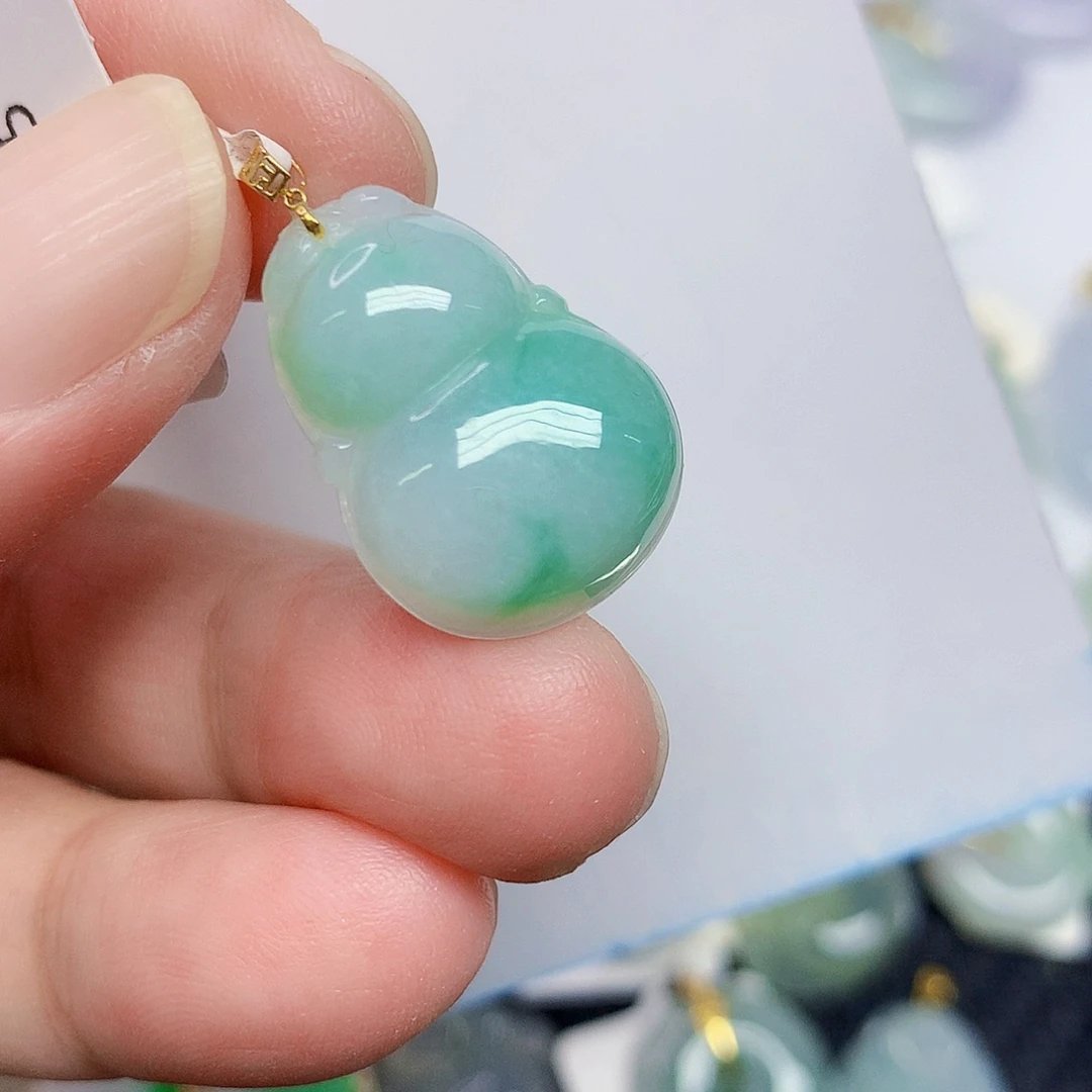 翡翠18K金镶嵌颈饰356667