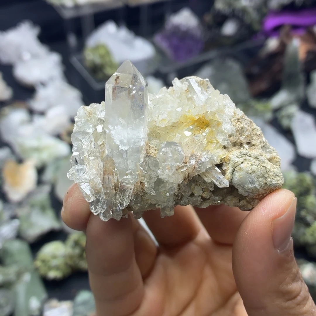 石材一闪一闪亮晶晶