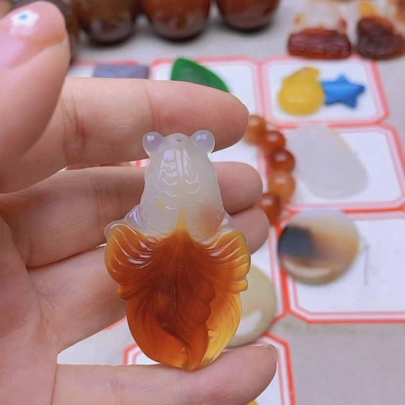 【闪购商品】玛瑙/玉髓未镶嵌珠宝半成品街*子