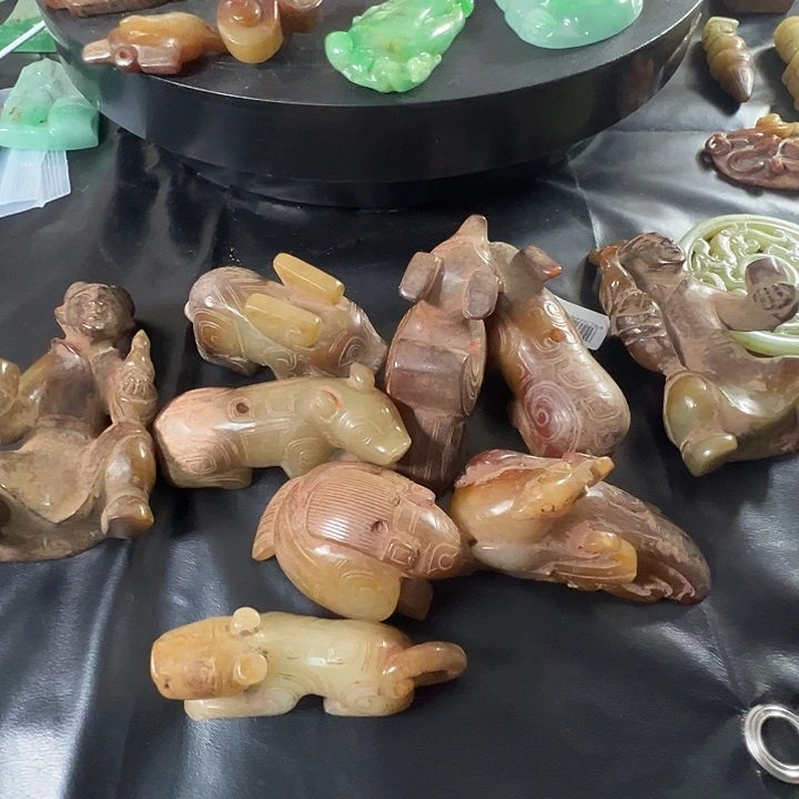 n***r和田玉（糖玉）未镶嵌挂件