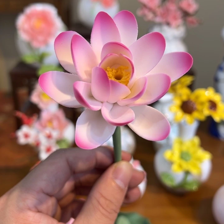 手工精致陶瓷摆件