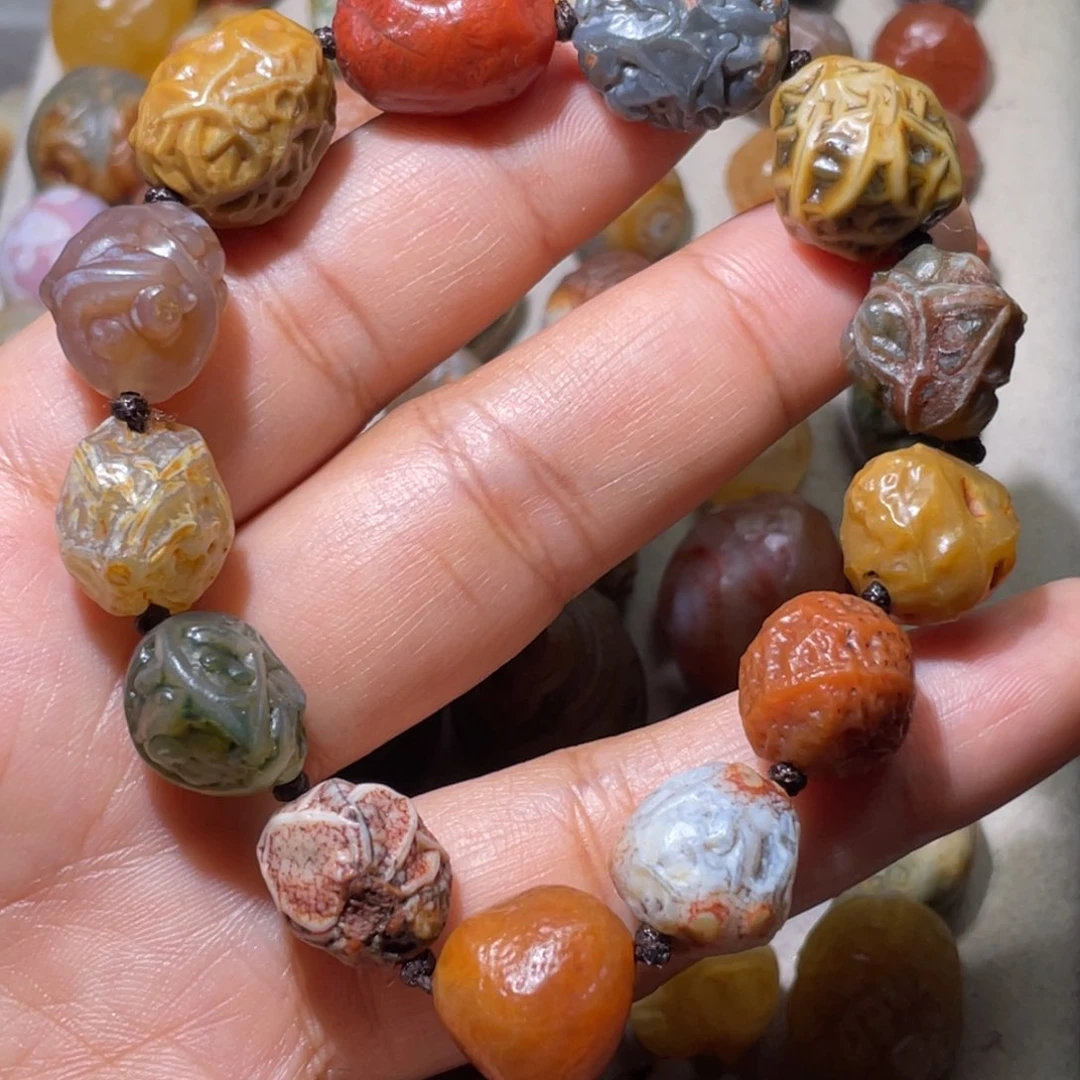 戈壁石戈壁石经脉石