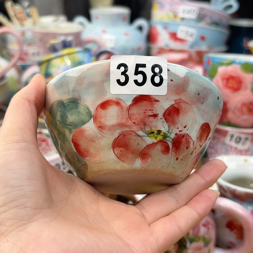 瓷片兔兔盖茨。兔兔