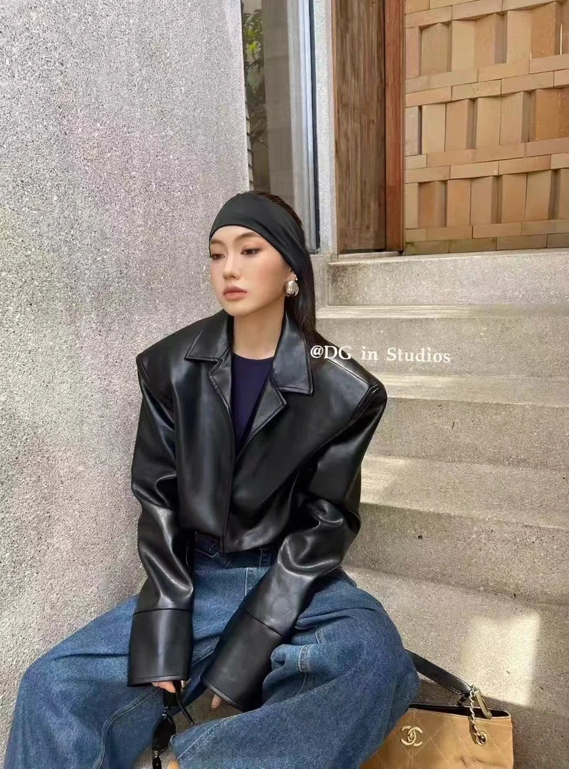 DG正品早秋新款 很洋气的纯色短款百搭皮衣外套女