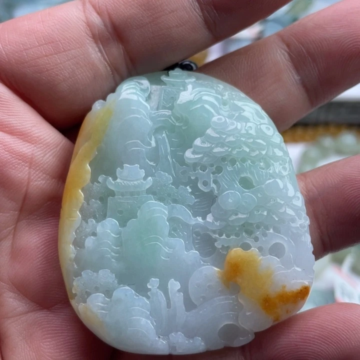 翡翠未镶嵌颈饰挂件