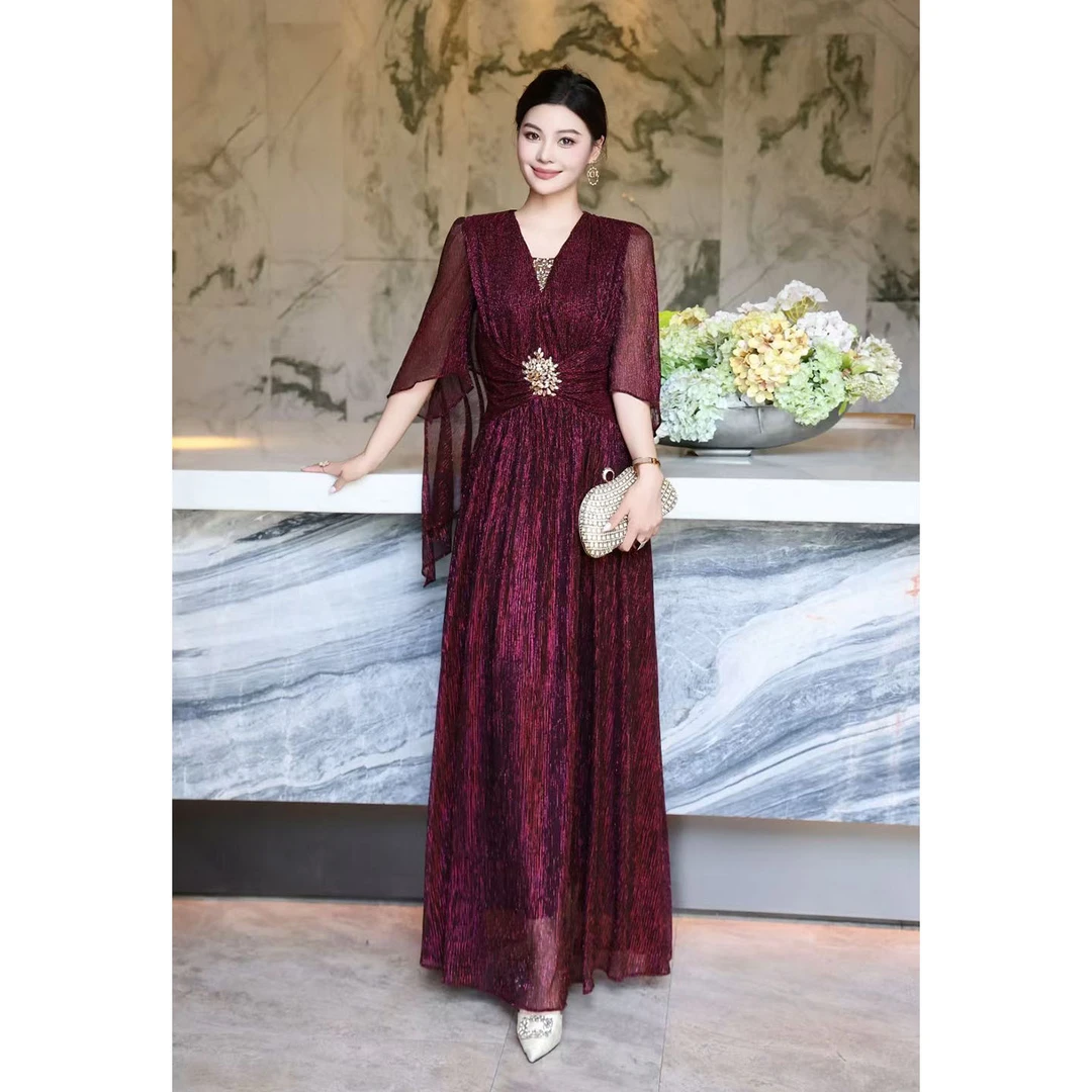 2025早秋新款洋气高级感V领收腰大摆低调奢华宴会礼服长裙连衣裙