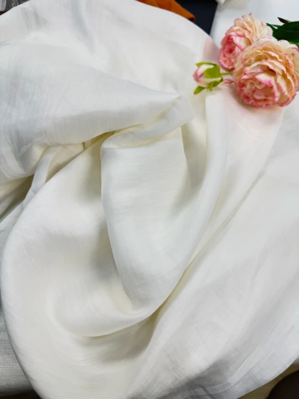 2025新款天丝亚麻牙签条白色服装面料裤子裙子布料